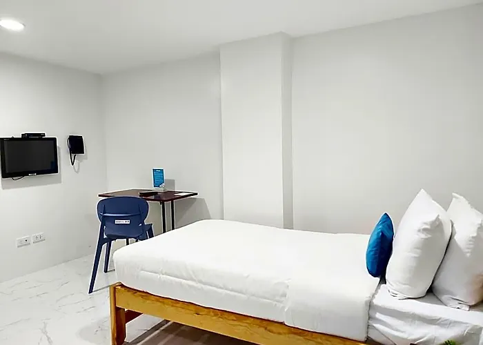 Hotel Airobedz Mckinley 2*